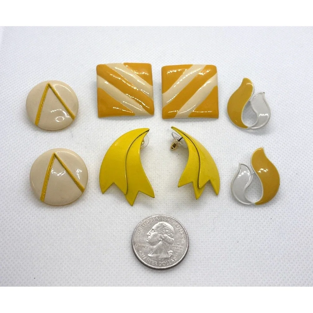 Vintage Lot of‎ 4 Pairs Yellow White Stud Pierced Earrings 80s 90s Statement